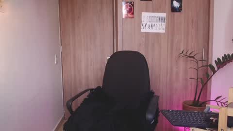 Brilla Mettal online show from 02.28.25