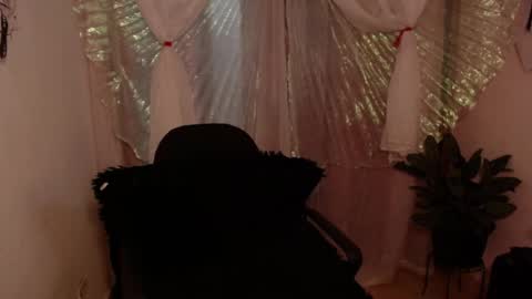 Brilla Mettal online show from 10.16.25