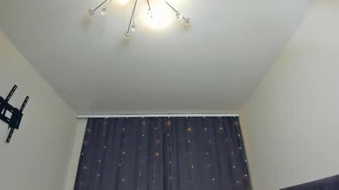 Snapshot of brilliantegirl_ chatting on 11.30.25 brilliantegirl_ online show from 11.30.25