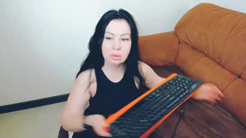 Snapshot of brilliantegirl_ chatting on 02.04.26 brilliantegirl_ online show from 02.04.26