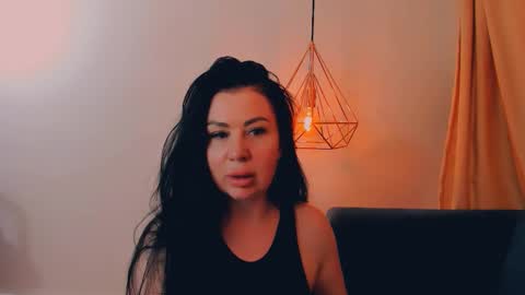 Snapshot of brilliantegirl_ chatting on 03.10.26 brilliantegirl_ online show from 03.10.26