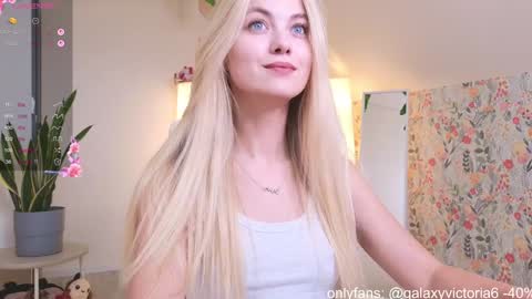 Snapshot of brilliantvictoria chatting on 11.02.25 Vi. online show from 11.02.25