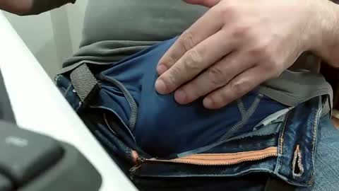 Snapshot of bringing_the_thunder_87 chatting on 10.14.25 Bringing the thunder 87 online show from 10.14.25