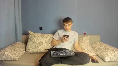 bristlebback online show from 10.24.25