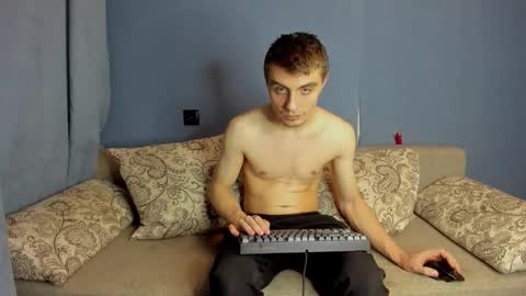 bristlebback online show from 01.17.26