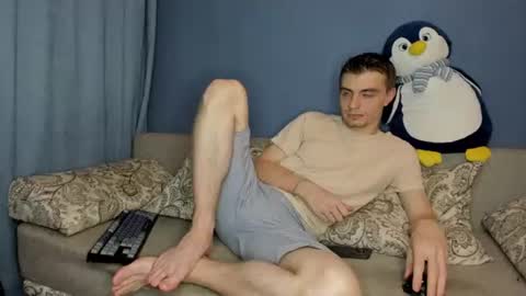 Snapshot of bristlebback chatting on 06.25.26 bristlebback online show from 06.25.26