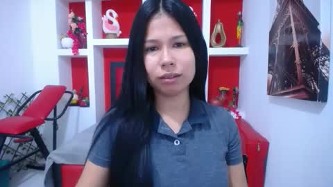 Snapshot of britanyx1 chatting on 10.17.25 britanyx1 online show from 10.17.25