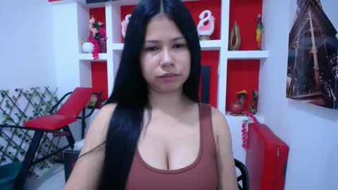 Snapshot of britanyx1 chatting on 11.19.25 britanyx1 online show from 11.19.25