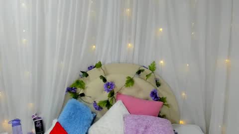 Brithany Rousee online show from 12.23.24