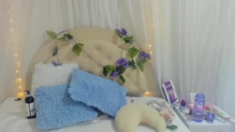 Brithany Rousee online show from 01.03.25