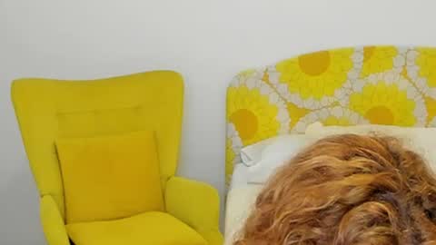 Snapshot of britishmilfpenelope chatting on 06.20.26 Penelope online show from 06.20.26