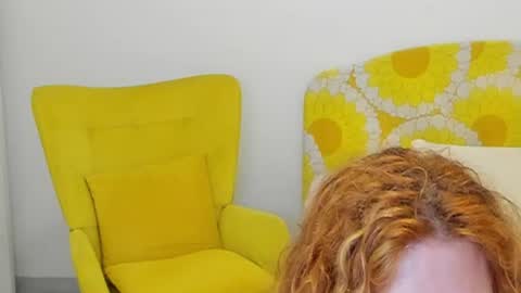 Snapshot of britishmilfpenelope chatting on 07.14.26 Penelope online show from 07.14.26