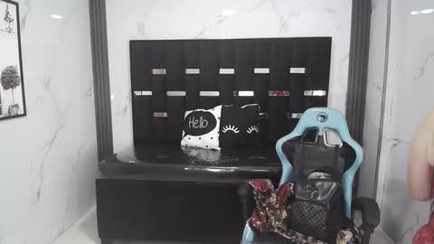 Britney  online show from 09.25.25