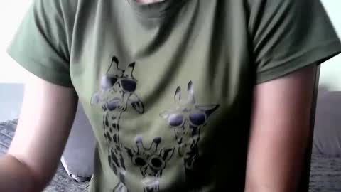 Snapshot of britneyamy chatting on 09.11.25 Britney online show from 09.11.25