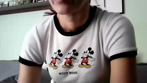 Snapshot of britneyamy chatting on 09.21.25 Britney online show from 09.21.25