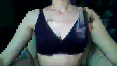 Snapshot of britneykittens chatting on 01.08.25 BritneyKittens online show from 01.08.25