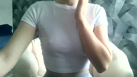 Snapshot of britneykittens chatting on 01.25.25 BritneyKittens online show from 01.25.25