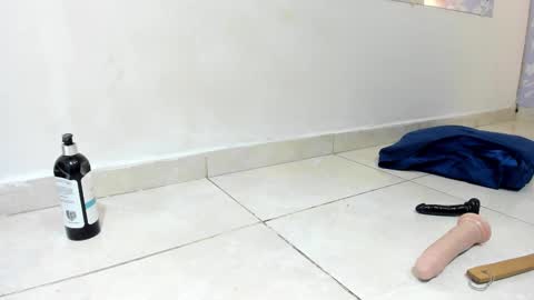 Snapshot of britneysweet_ chatting on 02.18.25 BritneySweet online show from 02.18.25