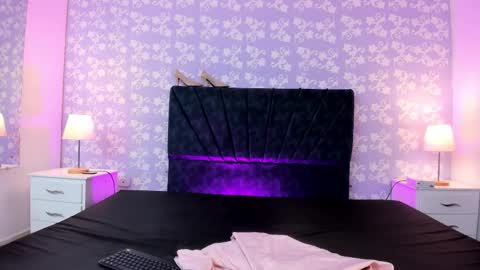 Snapshot of britneysweet_ chatting on 02.17.26 BritneySweet online show from 02.17.26