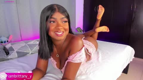 Snapshot of brittanyjhonnns chatting on 04.11.26 brittany 25 years old happy as a worm online show from 04.11.26