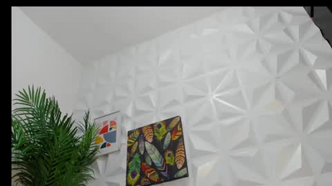 Snapshot of briyit_doll chatting on 02.05.25 BRIYIT online show from 02.05.25