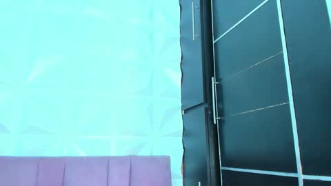 Snapshot of briyit_doll chatting on 02.08.25 BRIYIT online show from 02.08.25