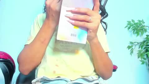 Snapshot of briyit_doll chatting on 02.23.25 BRIYIT online show from 02.23.25