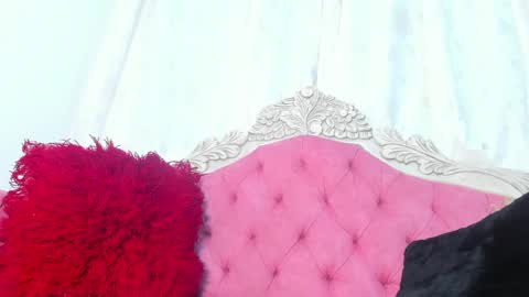 Snapshot of briyit_doll chatting on 10.03.25 BRIYIT online show from 10.03.25