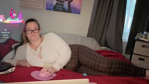 Snapshot of brkenprincess81 chatting on 11.13.25 brkenprincess81 online show from 11.13.25