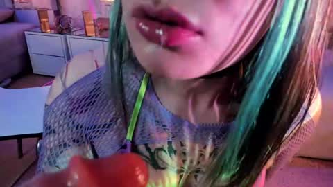     online show from 04.25.26