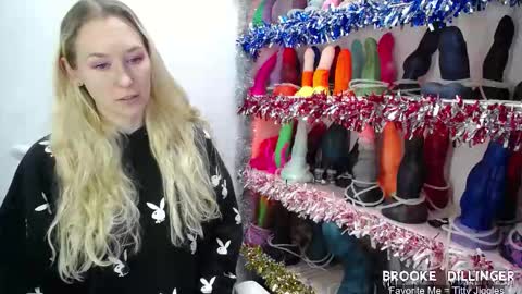 Brooke1993 online show from 12.15.25