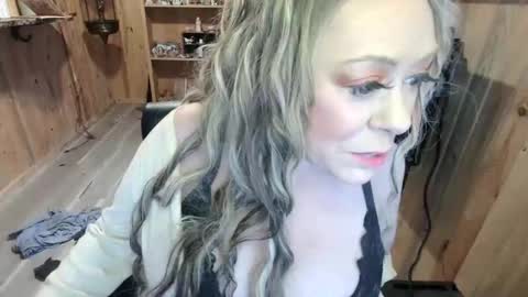 Snapshot of brookeride chatting on 03.17.26 BrookeRide online show from 03.17.26