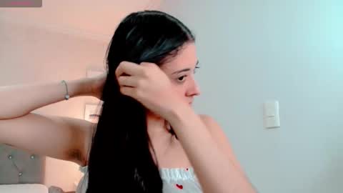 Brook Loves online show from 09.29.25