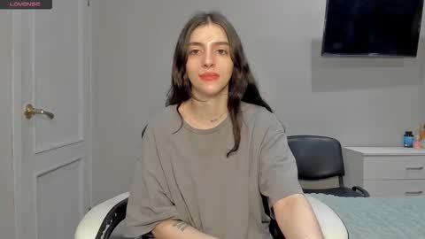 Snapshot of broosnica1 chatting on 12.18.25 broosnica1 online show from 12.18.25