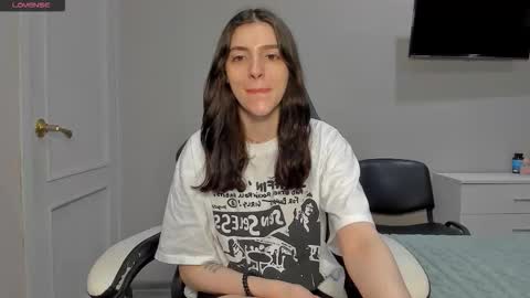 Snapshot of broosnica1 chatting on 12.23.25 broosnica1 online show from 12.23.25