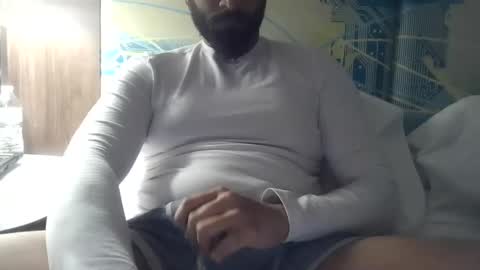 Snapshot of brownbd32 chatting on 02.05.25 brownbd32 online show from 02.05.25