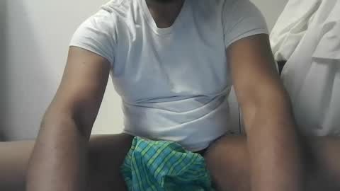 Snapshot of brownbd32 chatting on 11.10.25 brownbd32 online show from 11.10.25