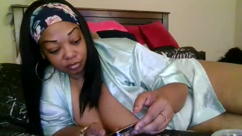 brownroundrenee online show from 11.18.25