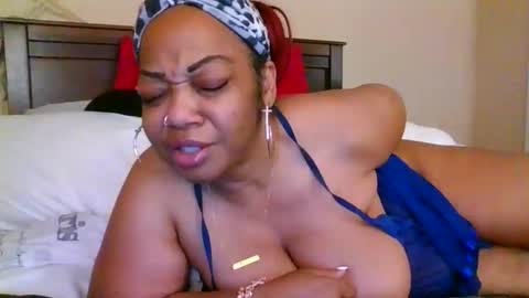 brownroundrenee online show from 03.12.26