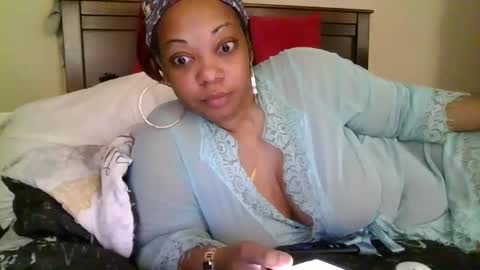 brownroundrenee online show from 04.04.26