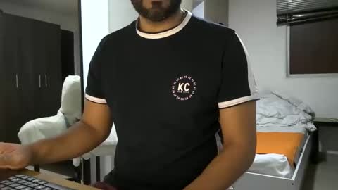 Bruce online show from 01.06.25