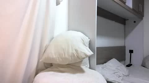 Bruce online show from 03.03.25