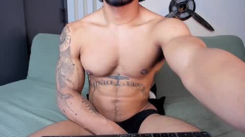 Snapshot of bruce_roldan chatting on 01.15.25 bruce roldan online show from 01.15.25