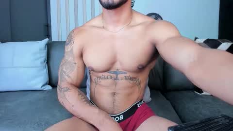 Snapshot of bruce_roldan chatting on 09.20.25 bruce roldan online show from 09.20.25