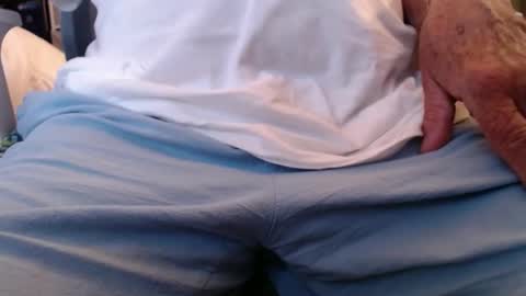 Snapshot of bruceb124u chatting on 10.02.25 bruceb124u online show from 10.02.25