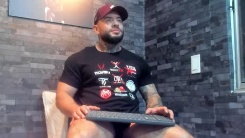 brucedallas online show from 06.08.26