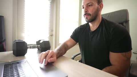 Snapshot of brucestryker chatting on 01.11.25 onlyfans BRUCESTRYKER online show from 01.11.25