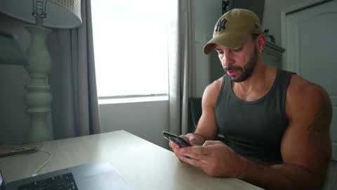 Snapshot of brucestryker chatting on 11.17.25 onlyfans BRUCESTRYKER online show from 11.17.25