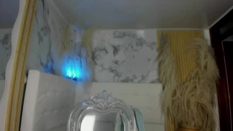 Bruja SCarlata online show from 10.08.25