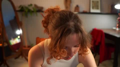 Tess online show from 04.27.26